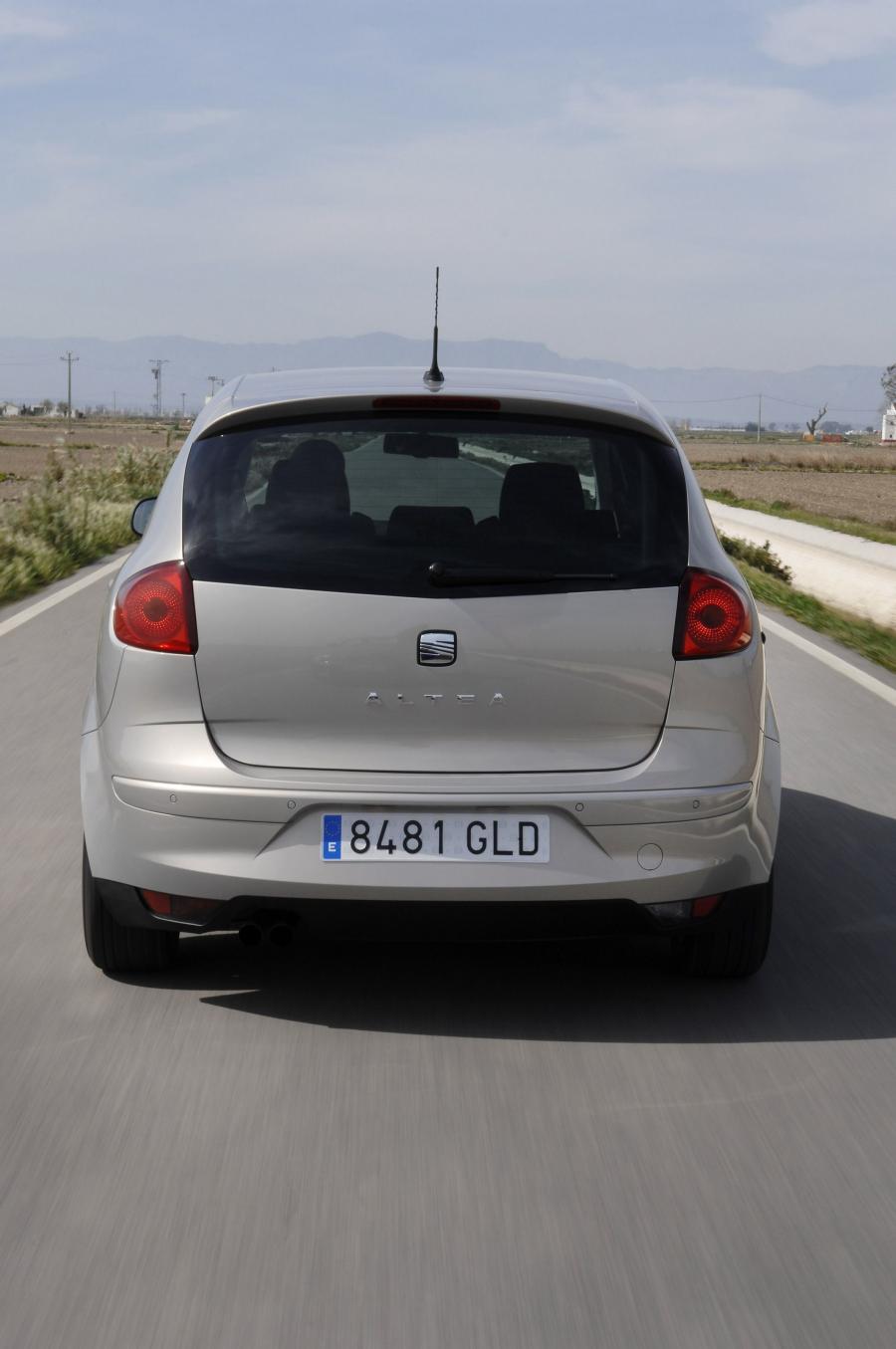  Seat Altea 2009 года  (фото 23 из 78)
